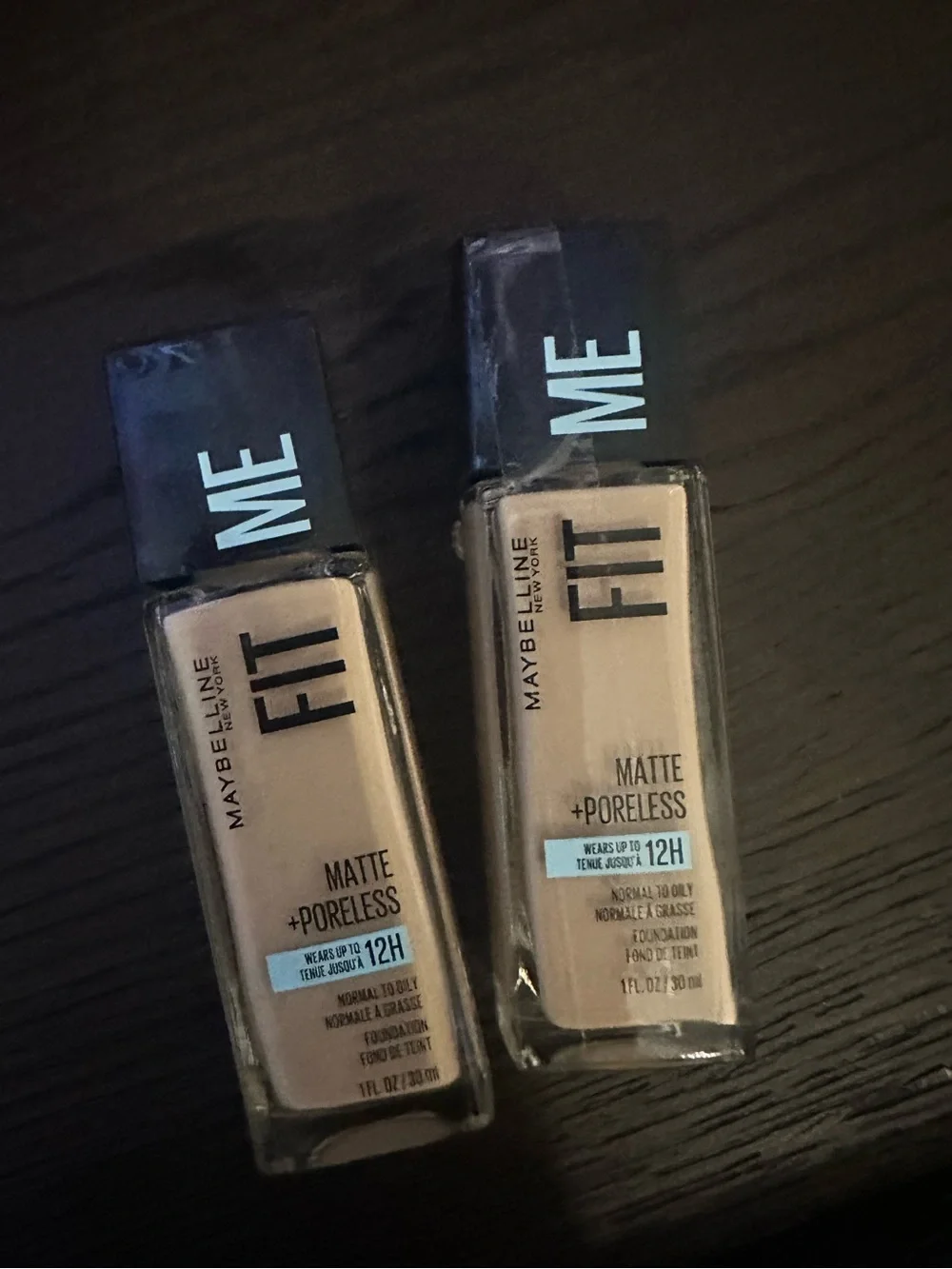 Maybelline Fit Me Matte + Poreless Foundation - 118 light beige color (2)